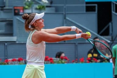 Beatriz Haddad Maia vs Marie Bouzkova Prediction, Picks, Odds, H2H, Stats - 8/7/24
