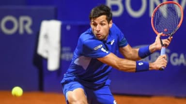 Carabelli Shines against Spaniard: Camilo Ugo Carabelli vs Bernabe Zapata Miralles Prediction, Picks, Odds, H2H, 5/21/24